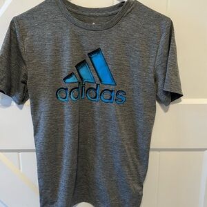 Boys adidas t shirt size M 10/12